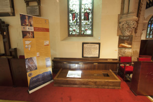 Hucknall StMM_baptistry_byron_tomb copyright Adrian Sissons